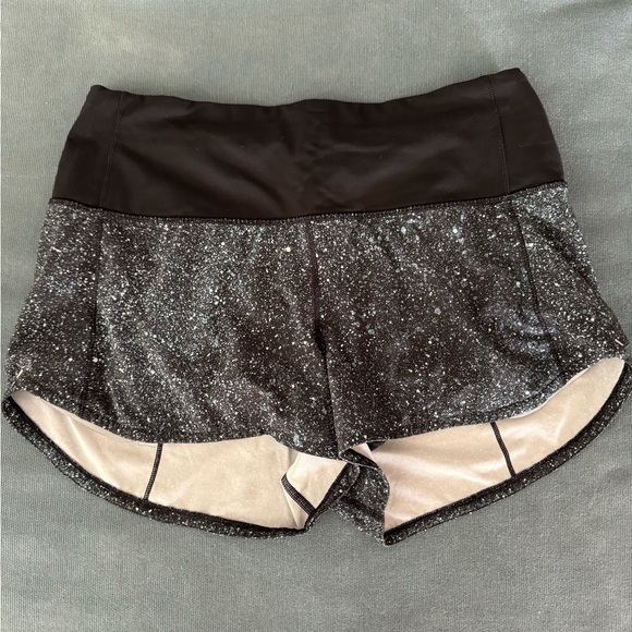 RARE▪️Lululemon▪️Hi-Rise Speed Up Shorts - Picture 6 of 6